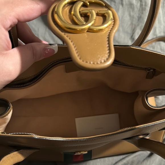 Gucci Tan Satchel with Gold Double G Logo and Stripe Detail - Picture 3 of 7